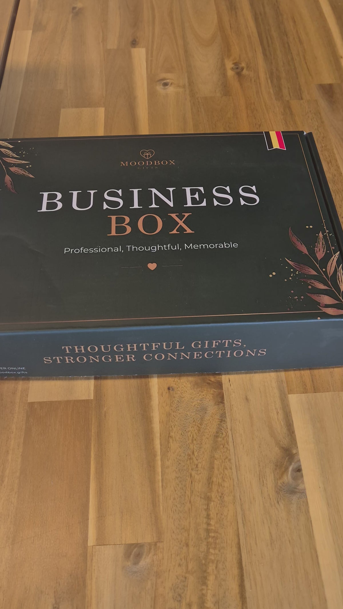 Moodbox Business Gift Box featuring Belgian chocolate, premium coffee, tea and high-quality sweet treats in an elegant premium presentation with a personalized message card. An ideal corporate gift for employees, clients, colleagues and business partners, with delivery available across Europe.